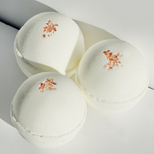 Load image into Gallery viewer, Eucalyptus Mint & Himalayan Salt Bath Bomb