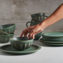Load image into Gallery viewer, Cozy Green Bowl
